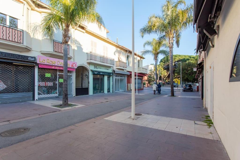 A10 - 1 Bdr Heart Of Juan Les Pins 5 Min Sea - Ac & Balconies Apartment