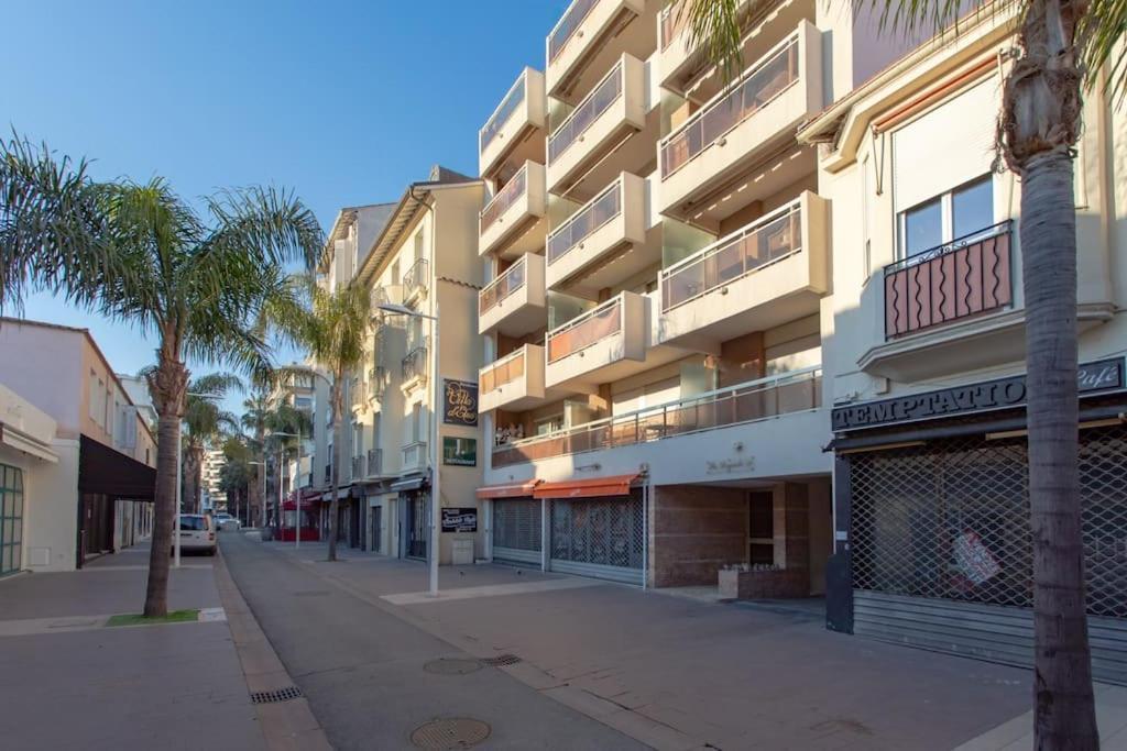 Apartment A10 - 1 Bdr Heart Of Juan Les Pins 5 Min Sea - Ac & Balconies *