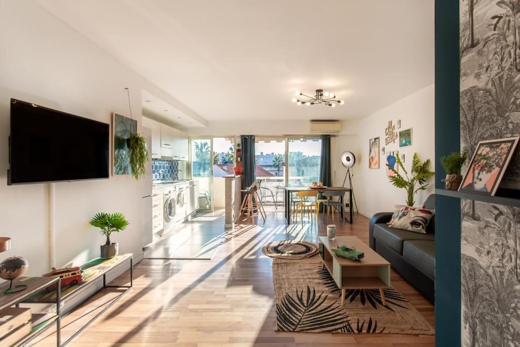 A10 - 1 Bdr Heart Of Juan Les Pins 5 Min Sea - Ac & Balconies Apartment Antibes