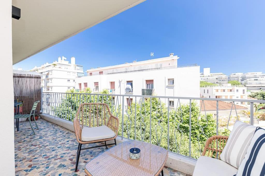 Tres Bel Confort A Juan Les Pins Apartment