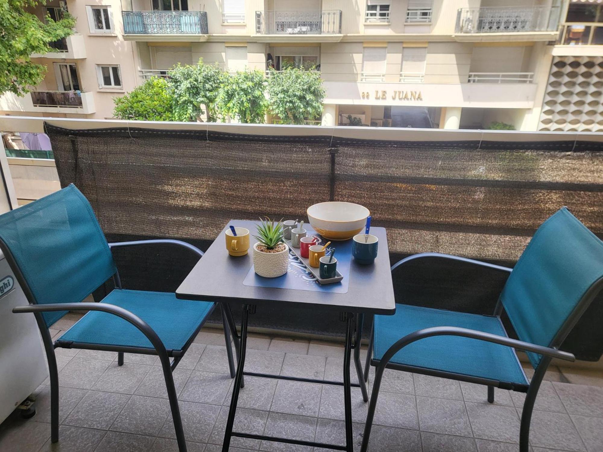 Joli T2 Piscine Sur Le Toit Apartment Antibes