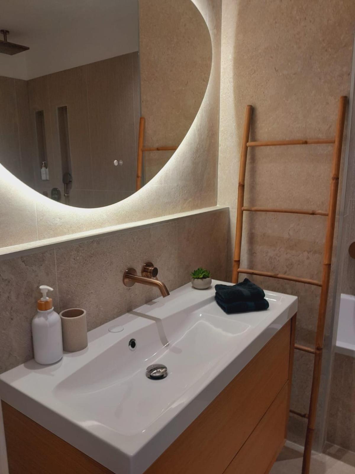 Valentino - Vue Mer- Pool House / Piscine * Antibes