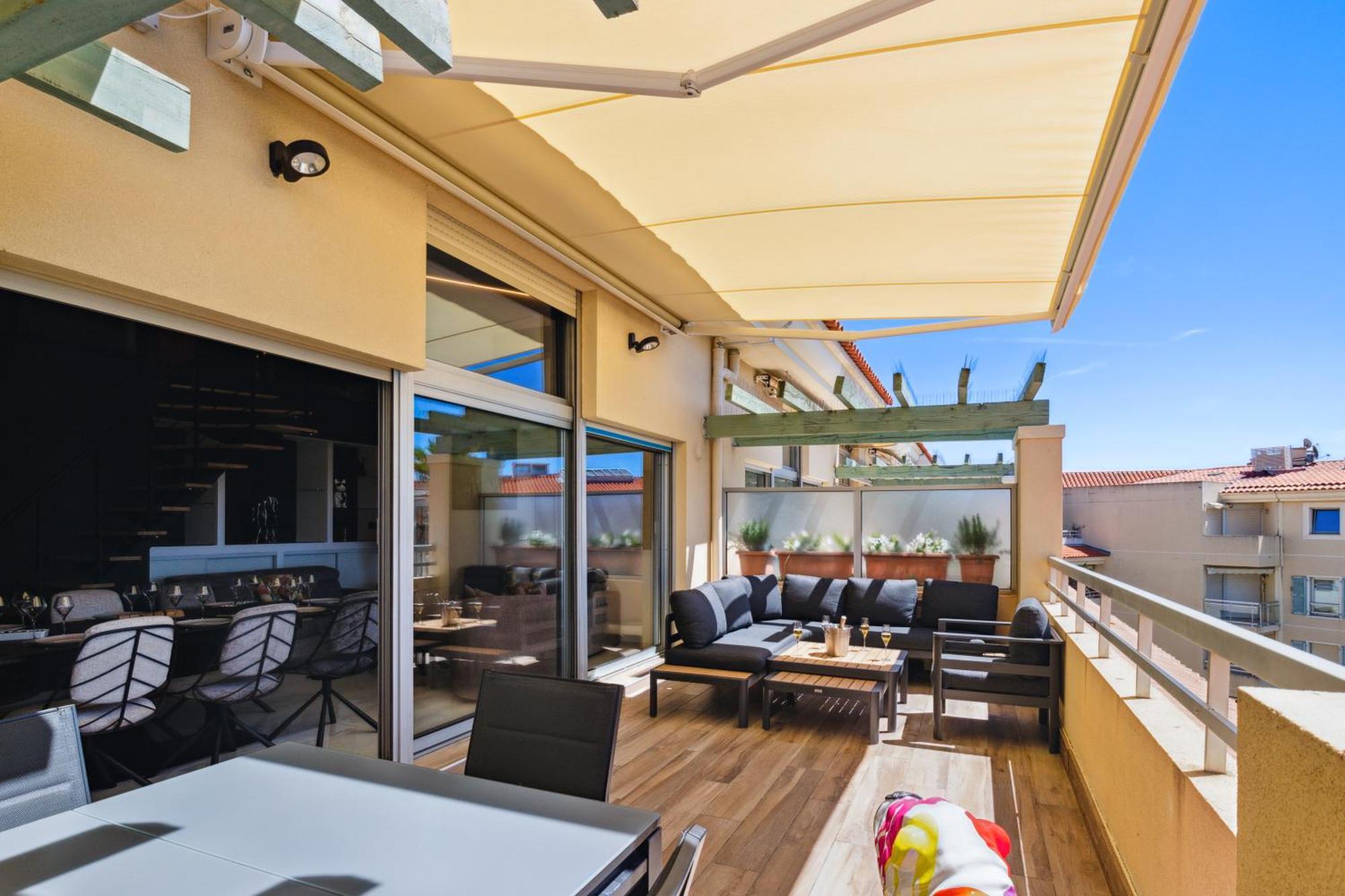 Duplex Les Pins 89m2 Et Terrasse 30m2 Apartment *