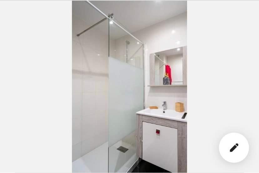 Appartement Spacieux 3 Pieces A 200m Des Plages Antibes