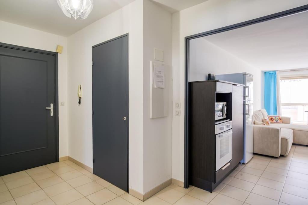 Spacieux 3 Pieces A 200m Des Plages Appartement