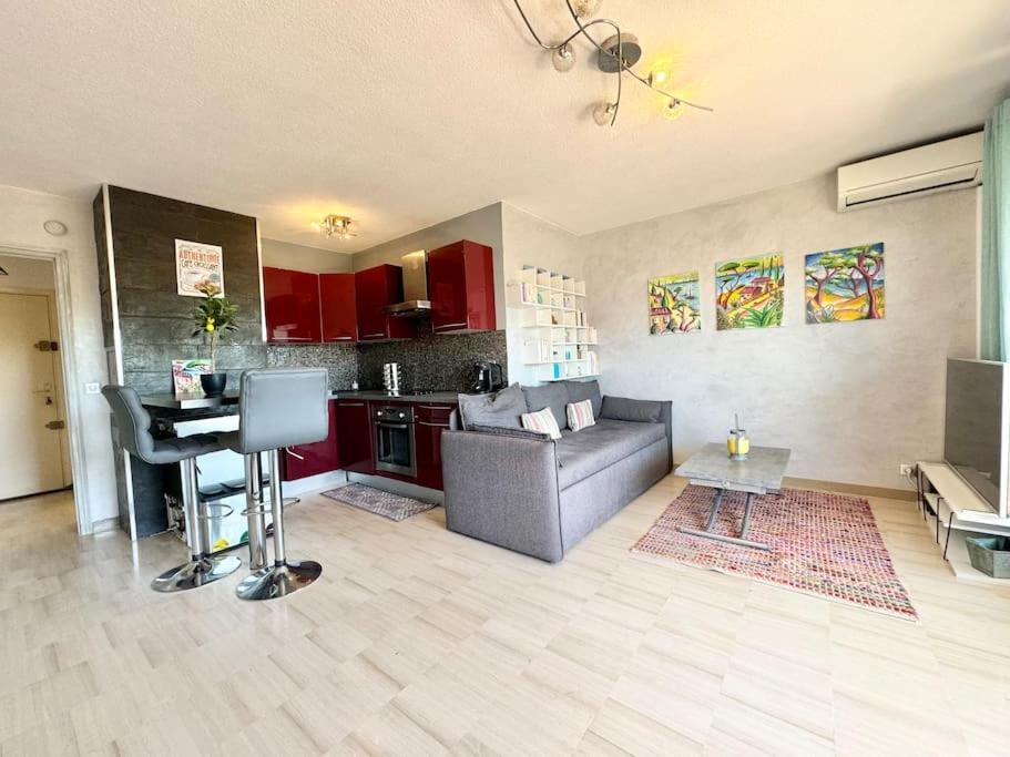 Appartement T2 Juan Les Pins A 300 M Des Plages