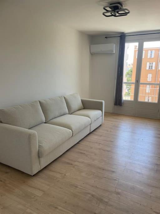 Appartement Juan F3 100 M Des Plages *