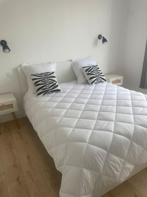 Juan F3 100 M Des Plages Appartement *