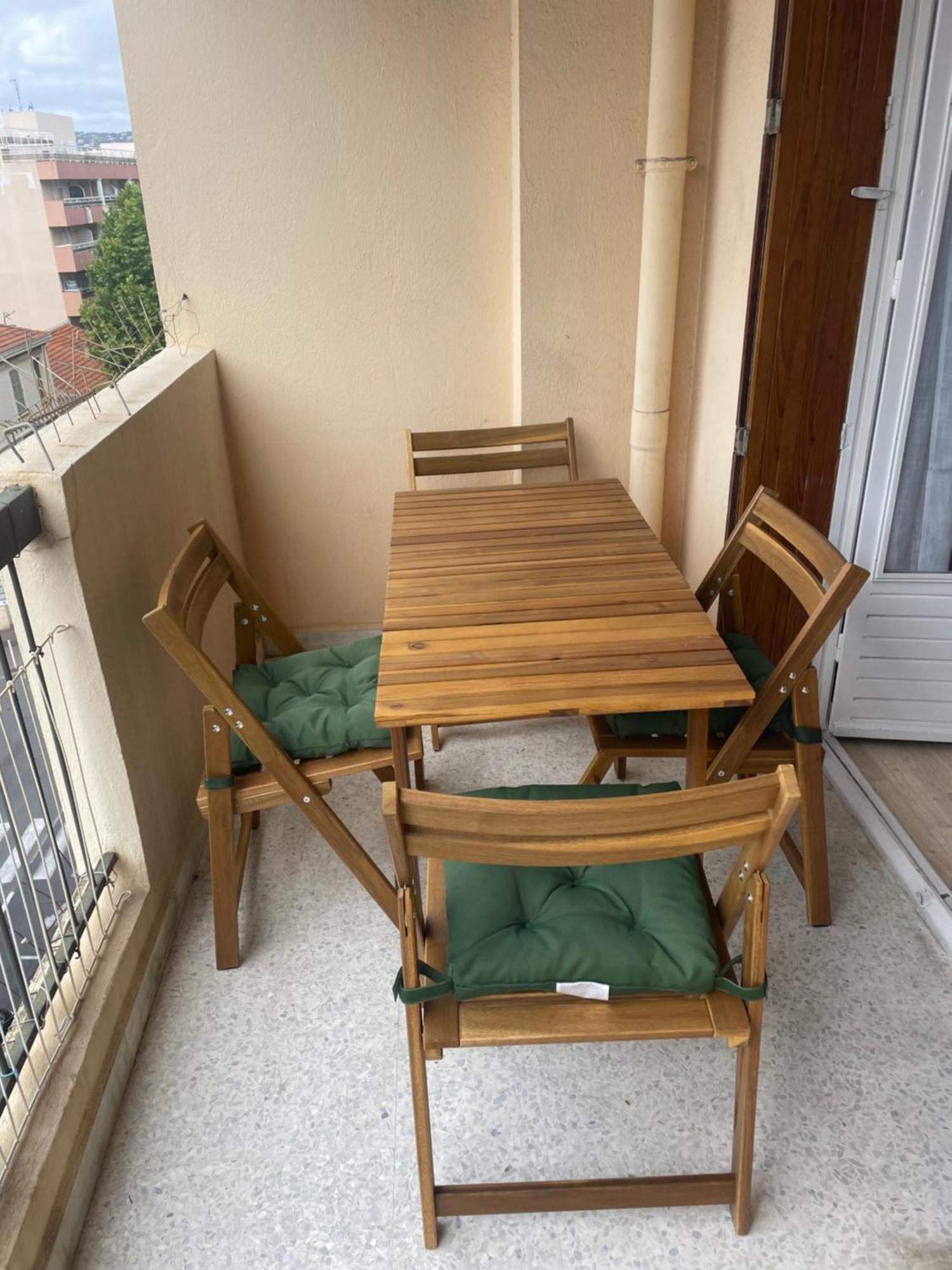 Juan F3 100 M Des Plages Appartement Antibes