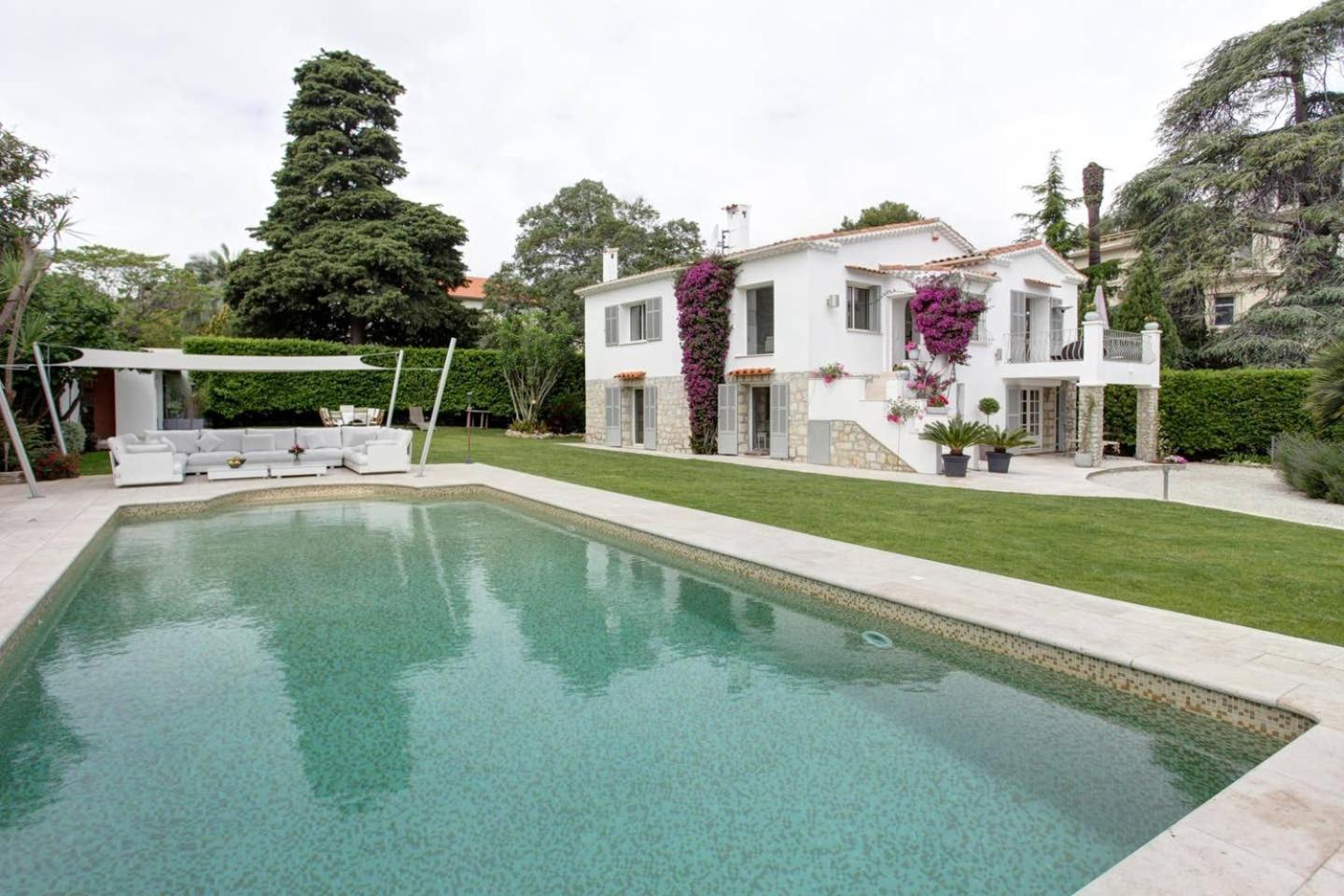 Capleouna-manou Villa