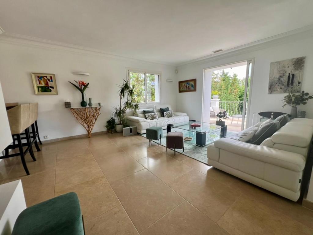 Capleouna-manou Villa *