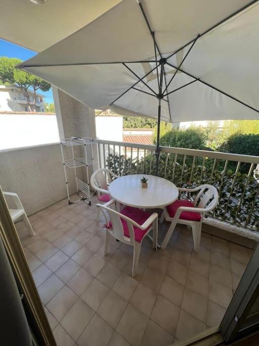 1 Bed Les Pins With Pool Antibes