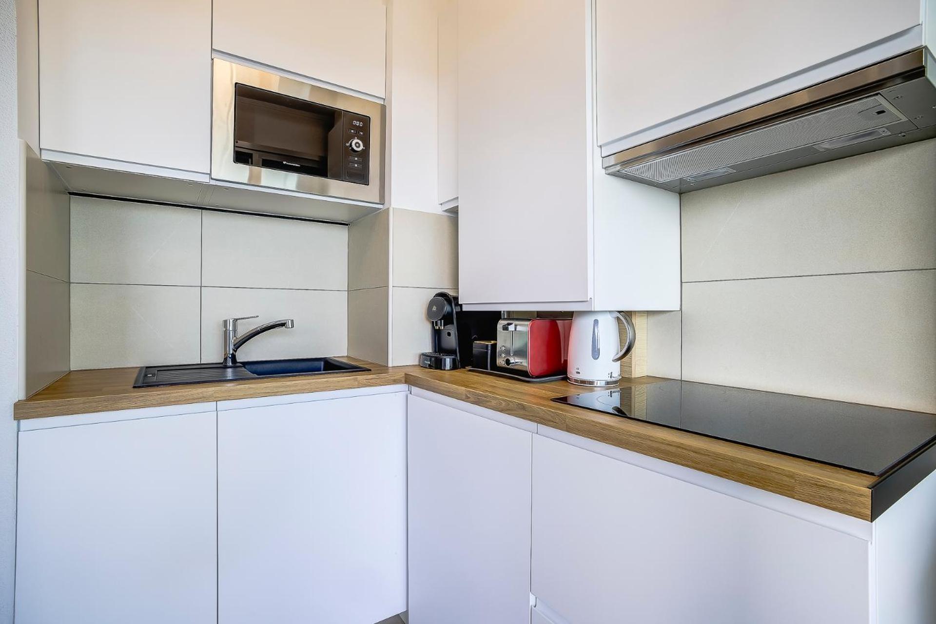 Vue Mer, Piscine - Tennis Apartment Antibes