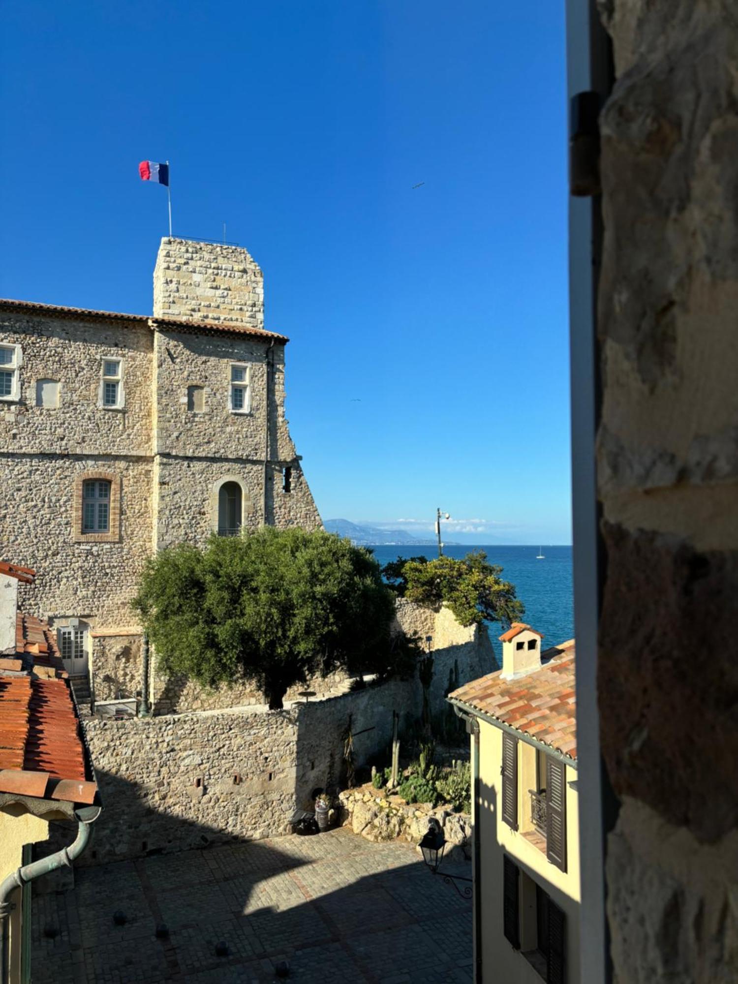 Apartment La Pablita, Vieil Antibes, Remparts
