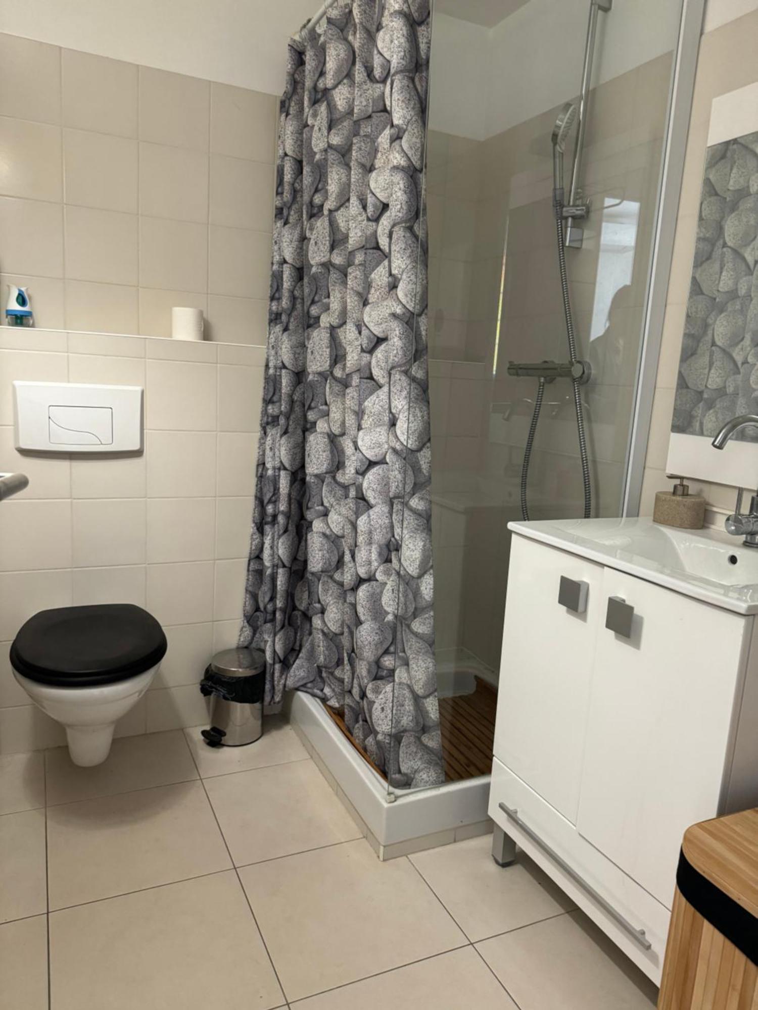 2- Cosy One Bedroom 2-4p, Located Place Nationale Apartment