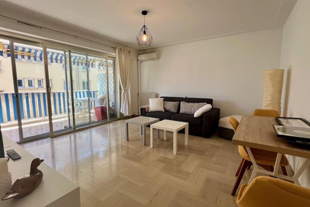 Carre D'or Std Bastion Vue Apartment Antibes