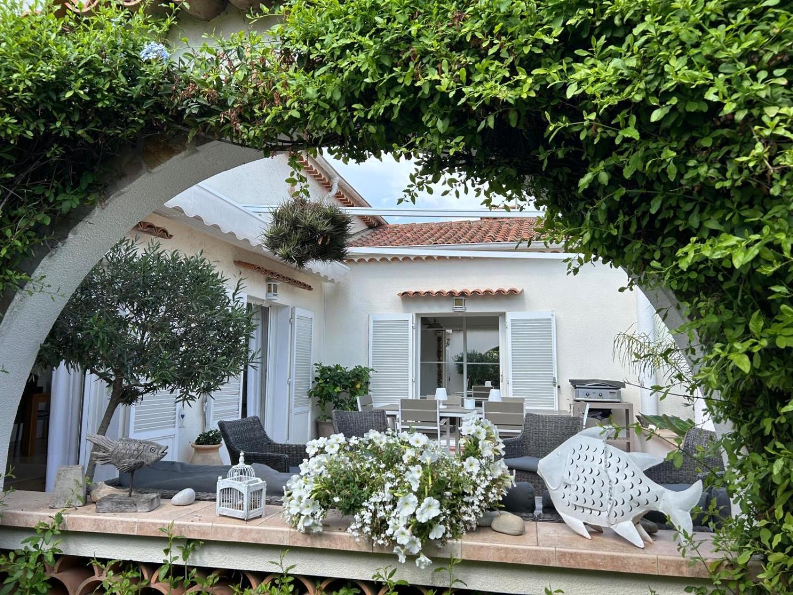 Villa Le Cabanon Cap D 80 M De La *