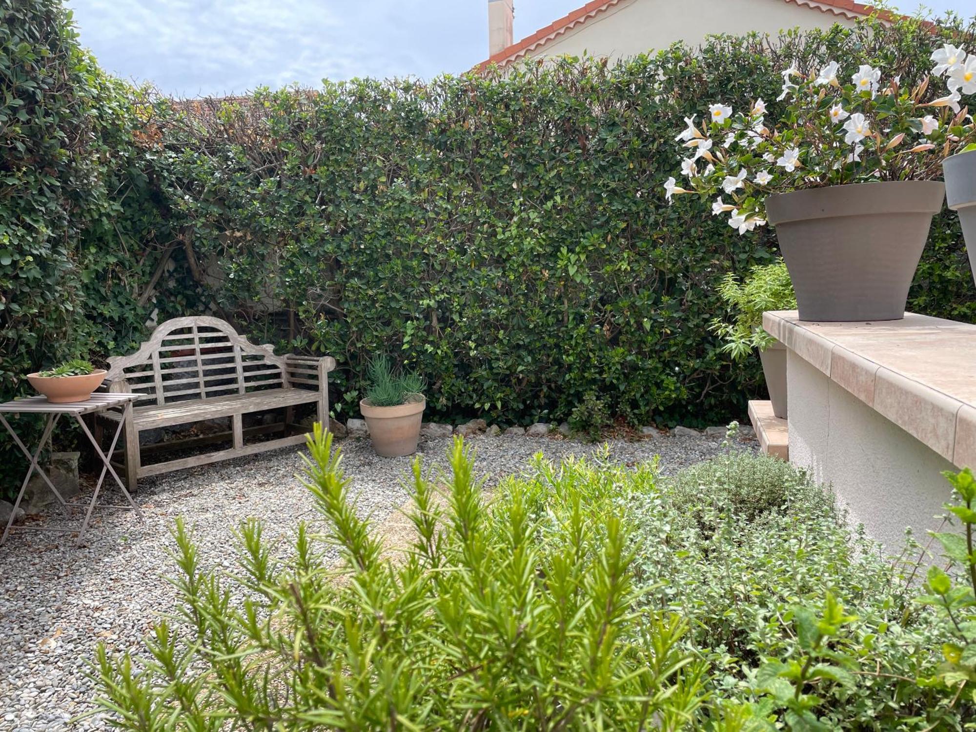 Le Cabanon Cap D 80 M De La