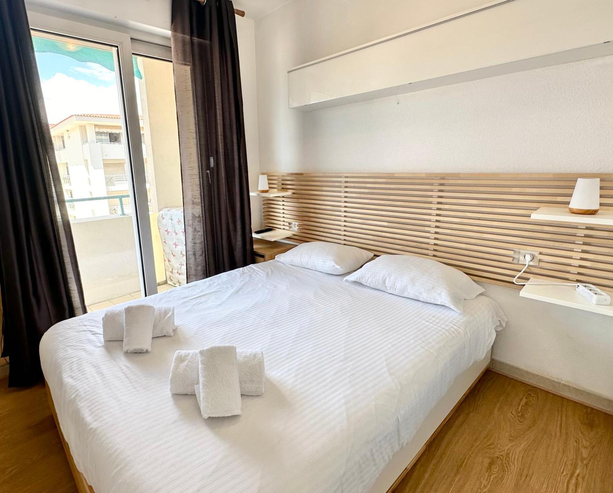 Apartment Au Coeur D'antibes - Clim, Piscine Et Parking Antibes