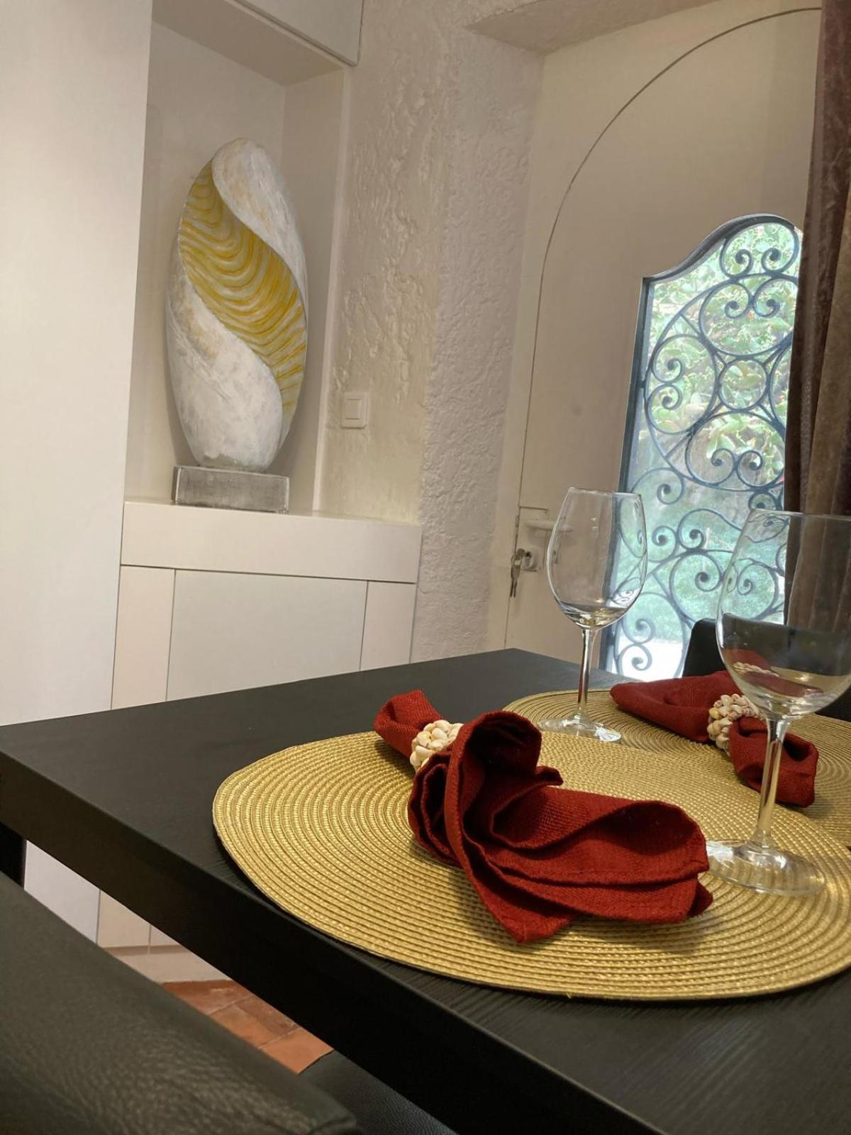 Picasso Walk Cosy Charm In Heart Of Old Town Ac And Wifi *