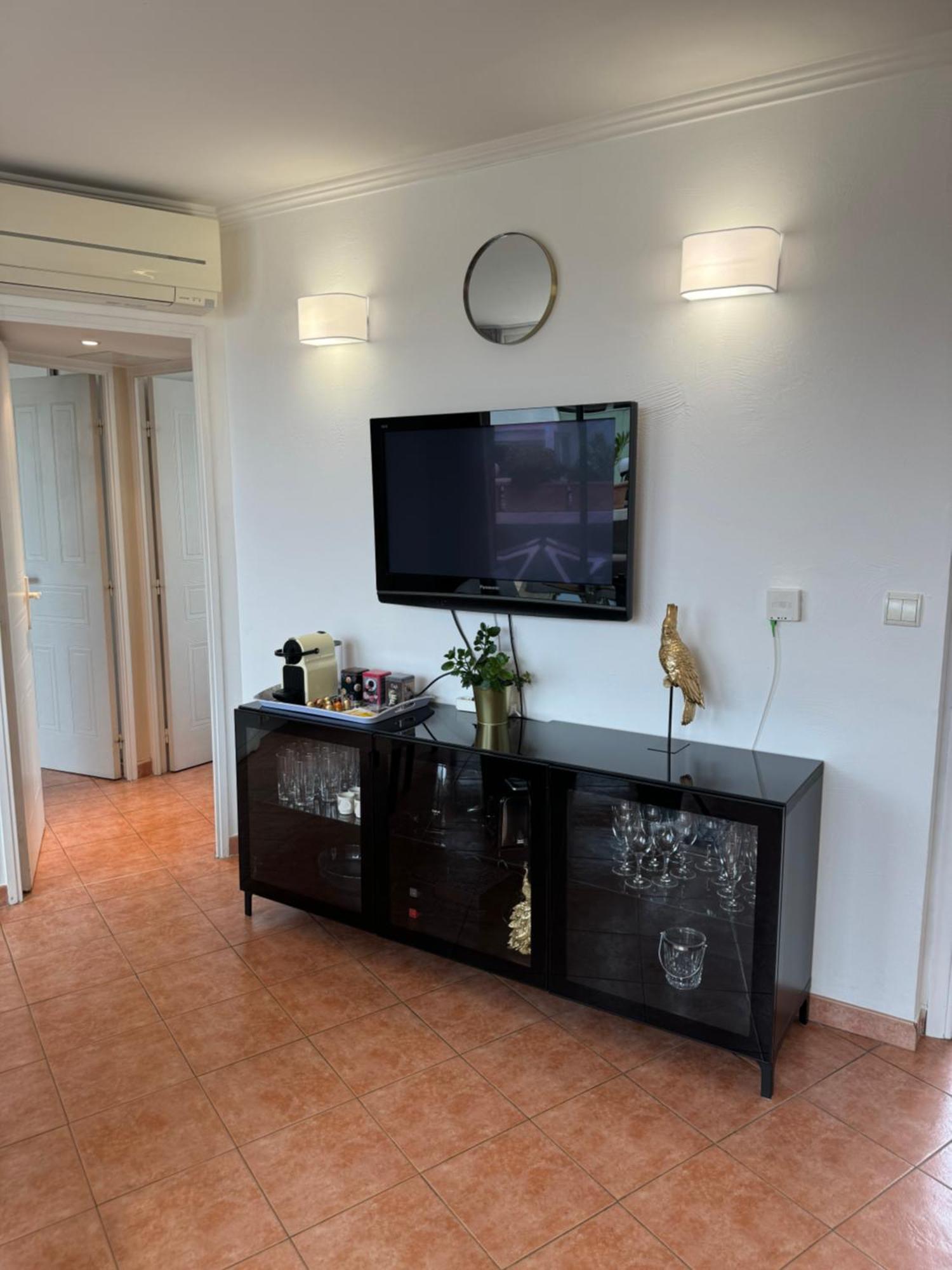 Penthouse - Jacuzzi - Terrace - Parking - 2 Pools * Antibes