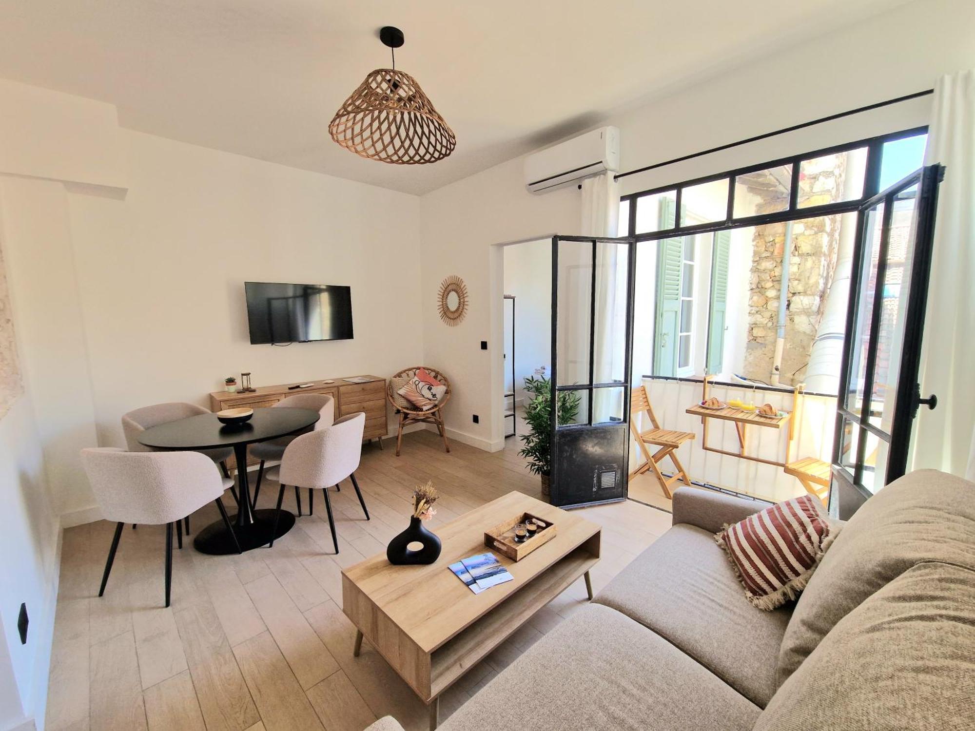 Apartment Casa Riviera - En Plein Coeur Du Vieil
