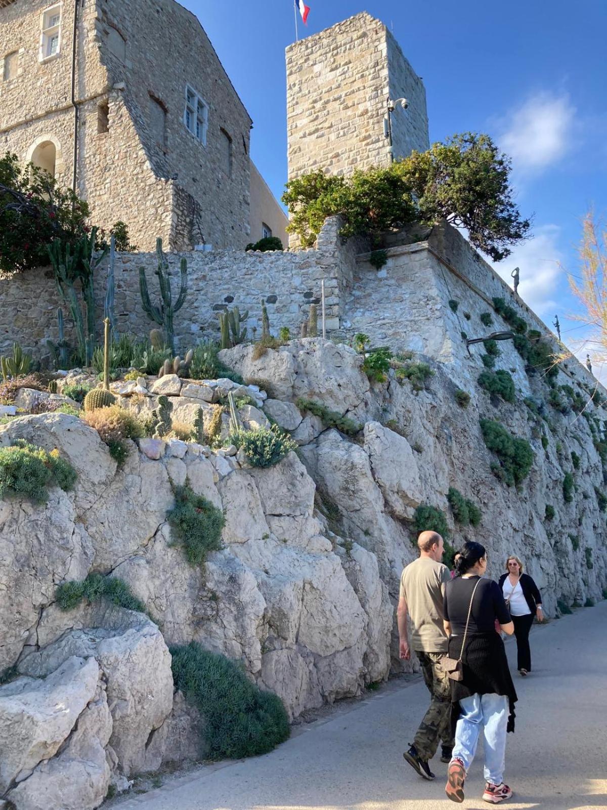 Picasso Walk Cosy Charm In Heart Of Old Town Ac And Wifi * Antibes