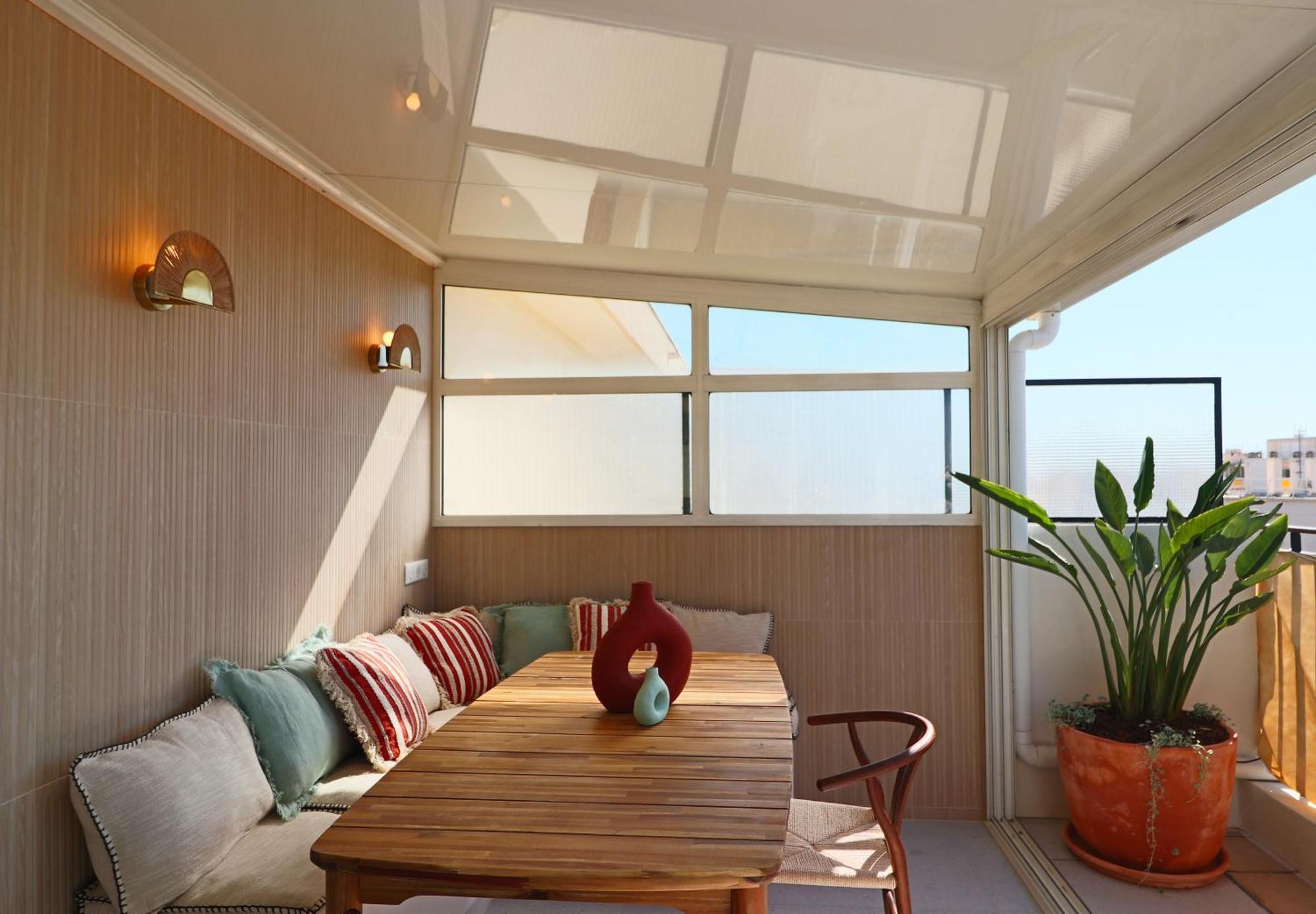 Rare! Oasis Btw Old & Apartment Antibes