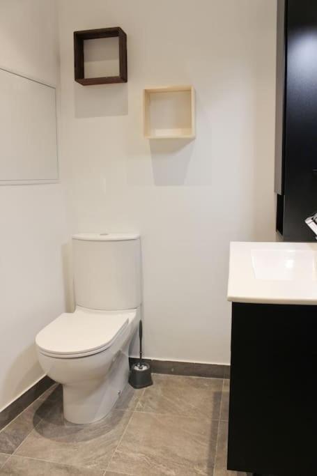 Hollywood, Moderne, Central, A 10 Min Des Plages Appartement Antibes
