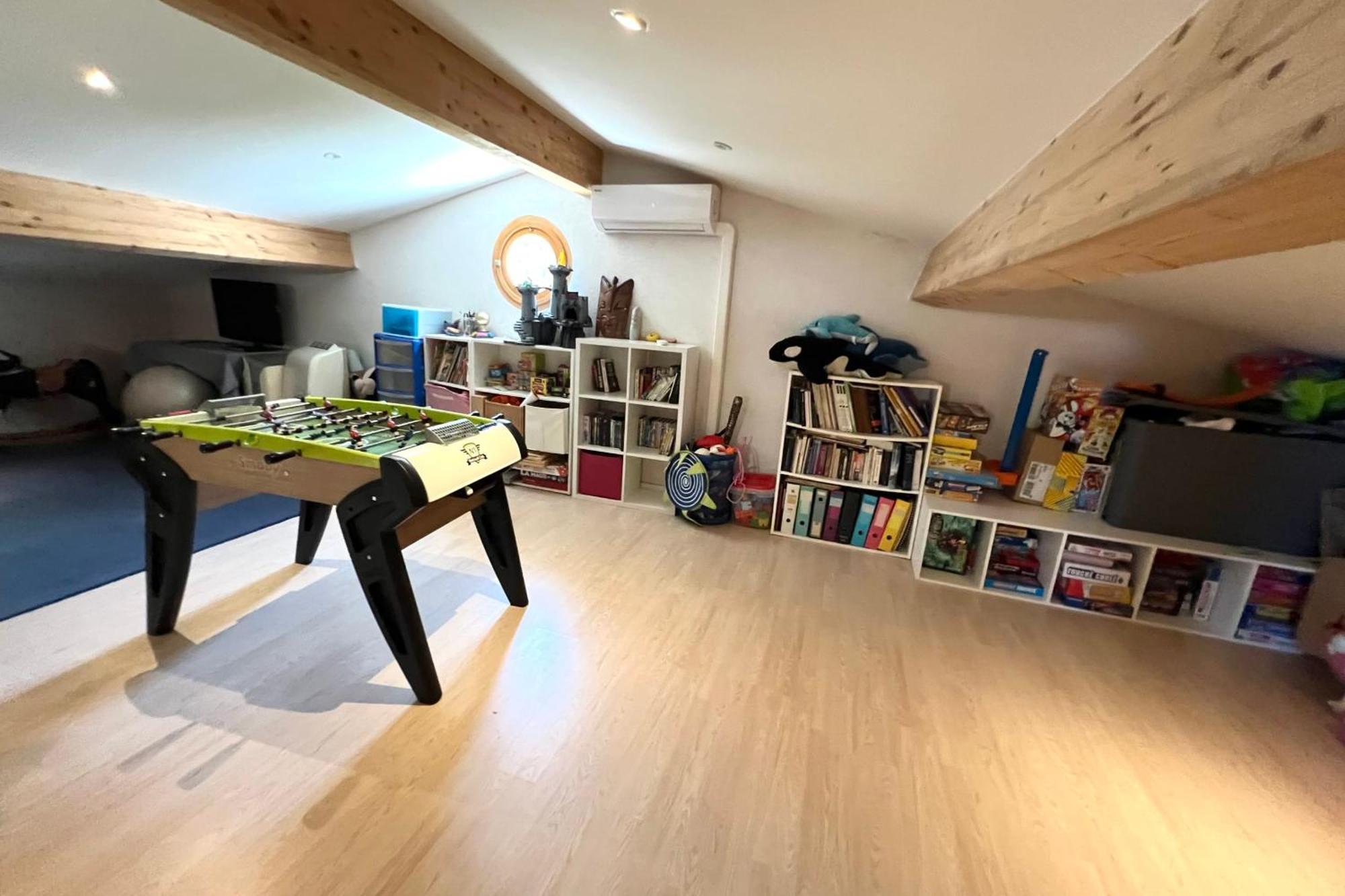 - 8 Personnes - Piscine - Parking Antibes