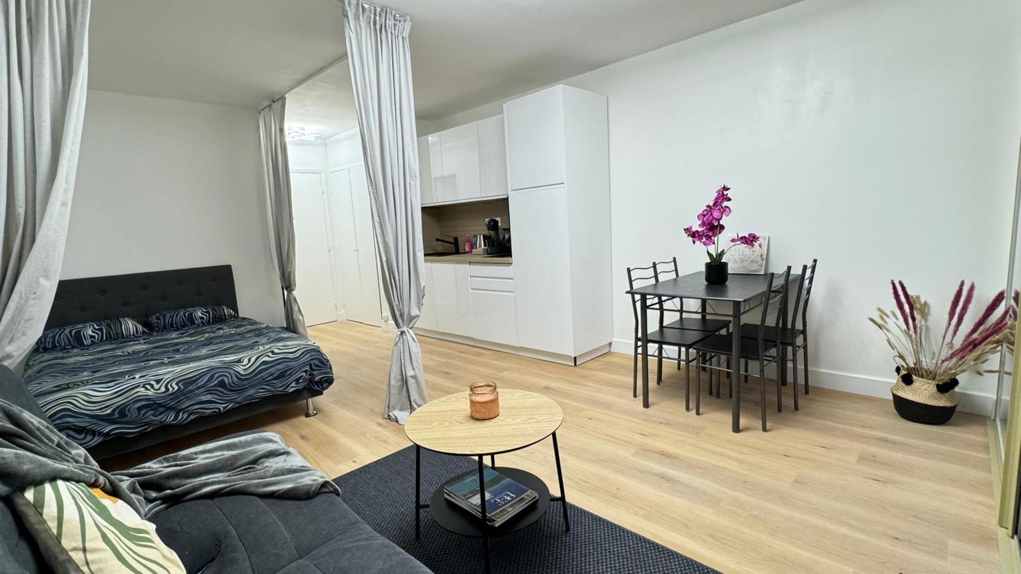 Apartment Juan-les-pins Clim-plage 200m -piscine