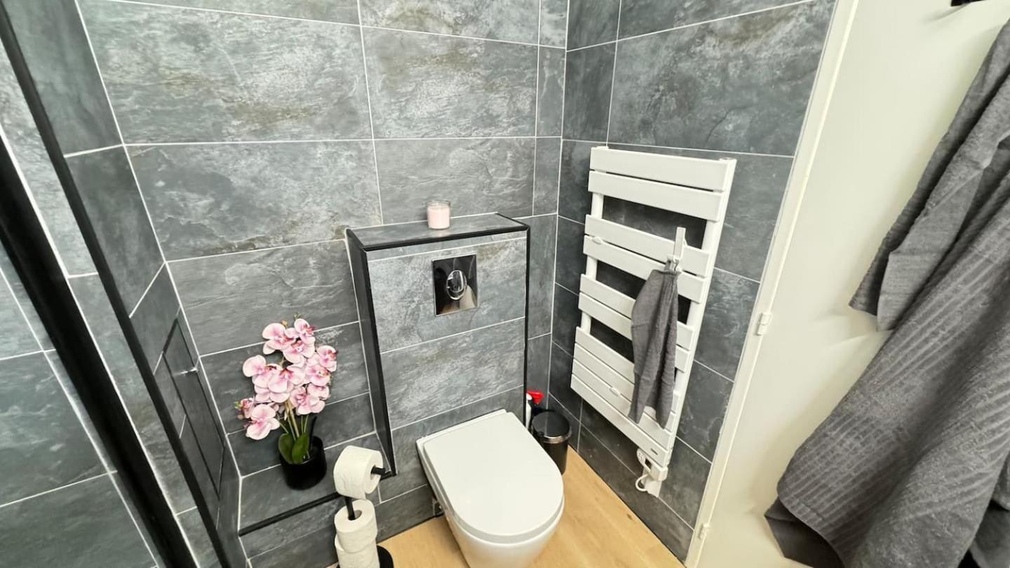 Apartment Juan-les-pins Clim-plage 200m -piscine Antibes