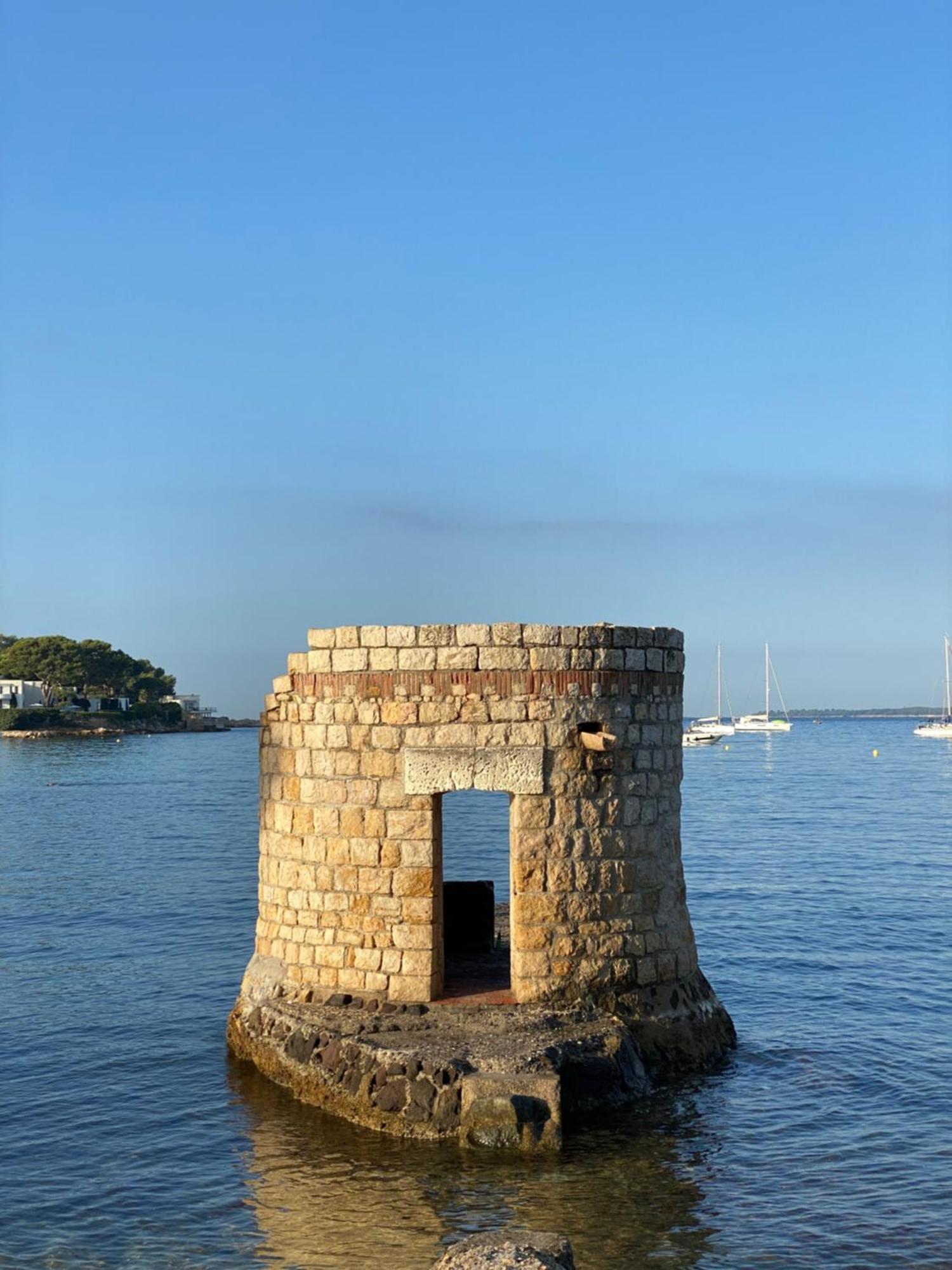 Charmingly Provencal In The Heart Of Old