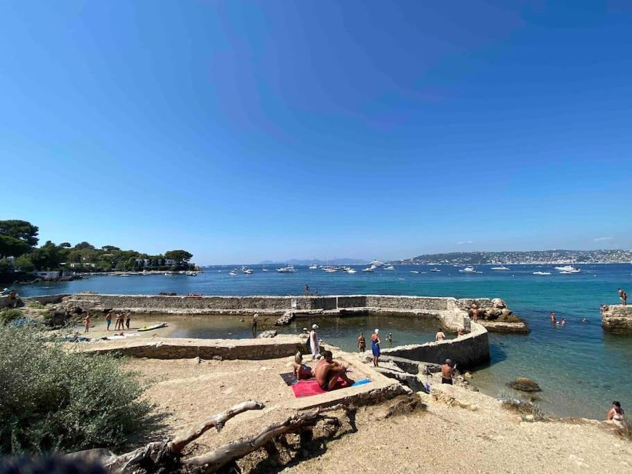 Charmingly Provencal In The Heart Of Old Antibes