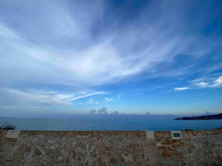 Charmingly Provencal In The Heart Of Old Antibes
