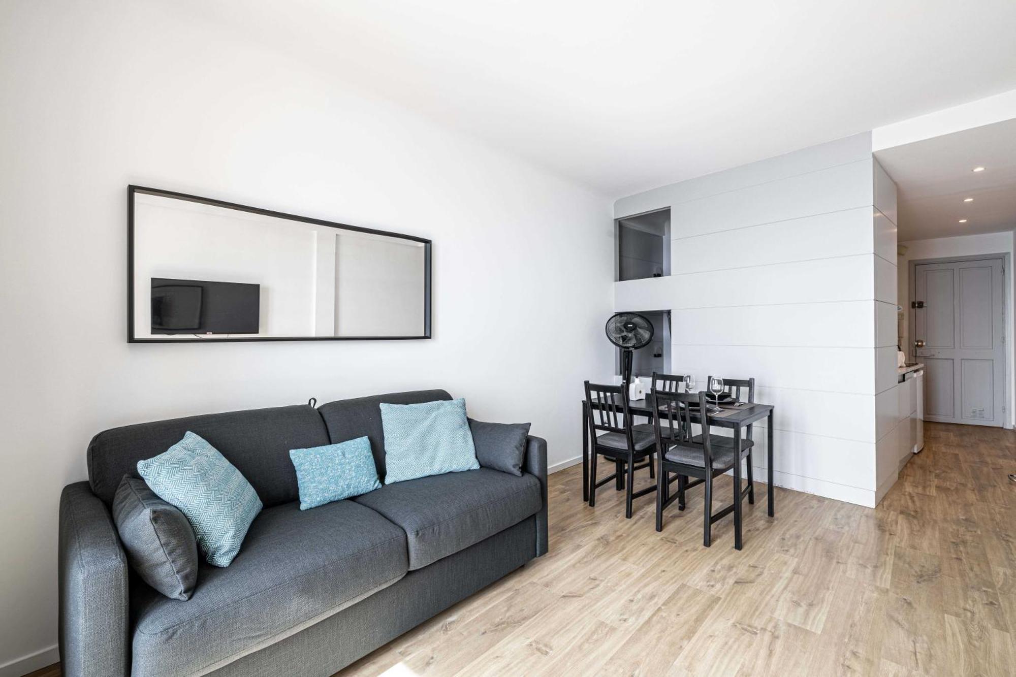 Apartment Modern And Charming With Sea View - Centre