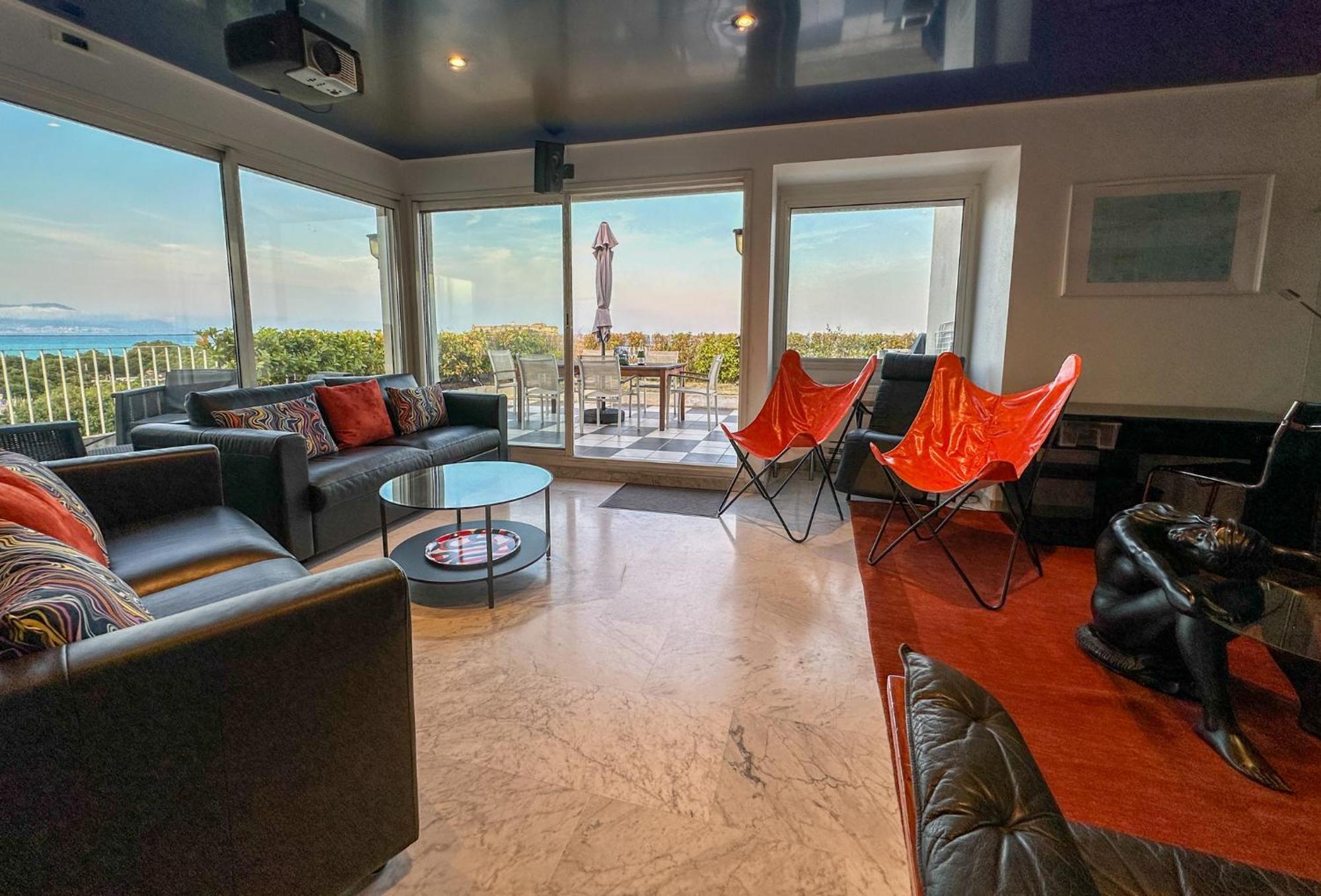 Apartamento Rooftop, Sea View, Facing The Harbor, Near Center And *