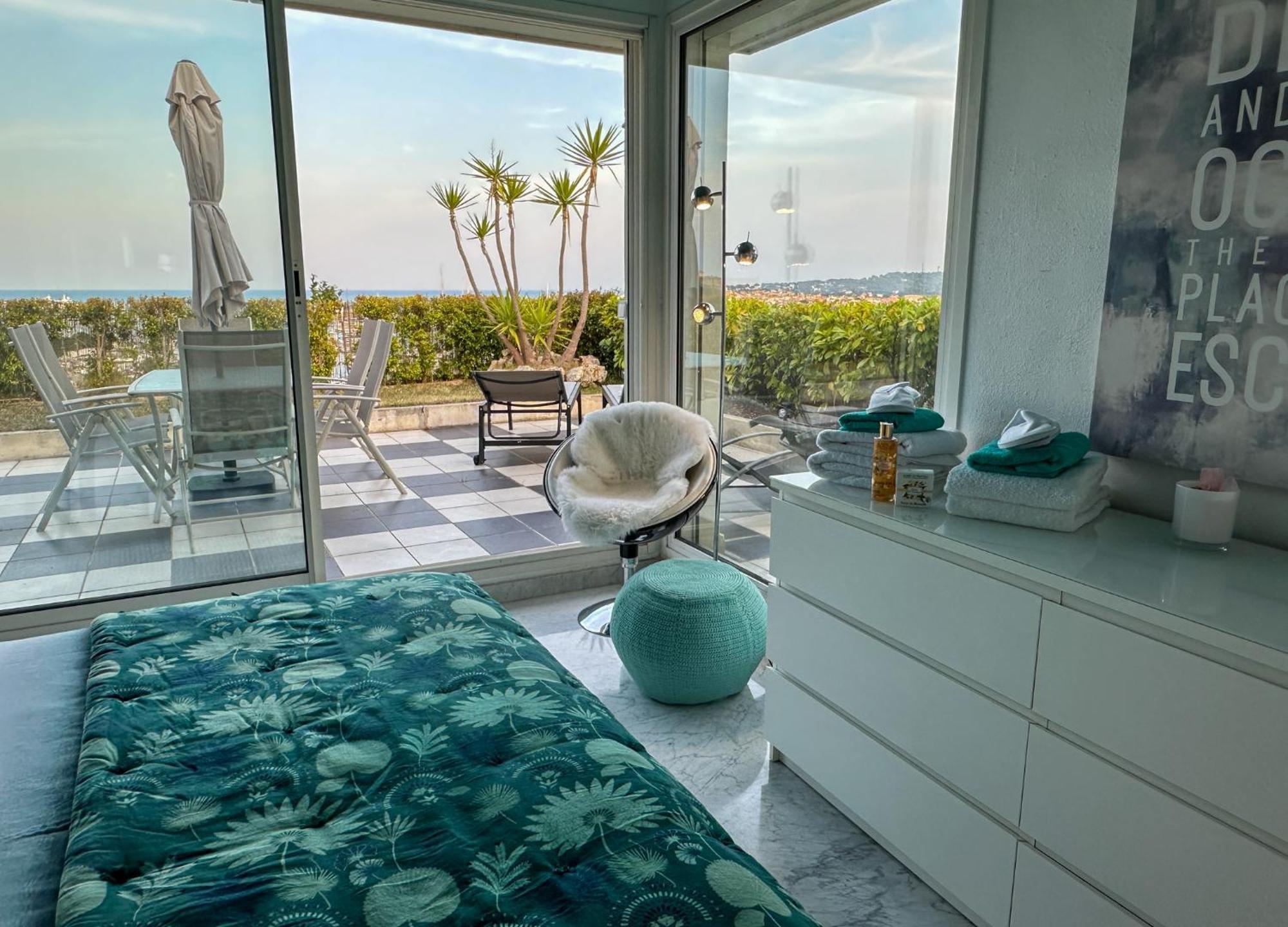 Apartamento Rooftop, Sea View, Facing The Harbor, Near Center And