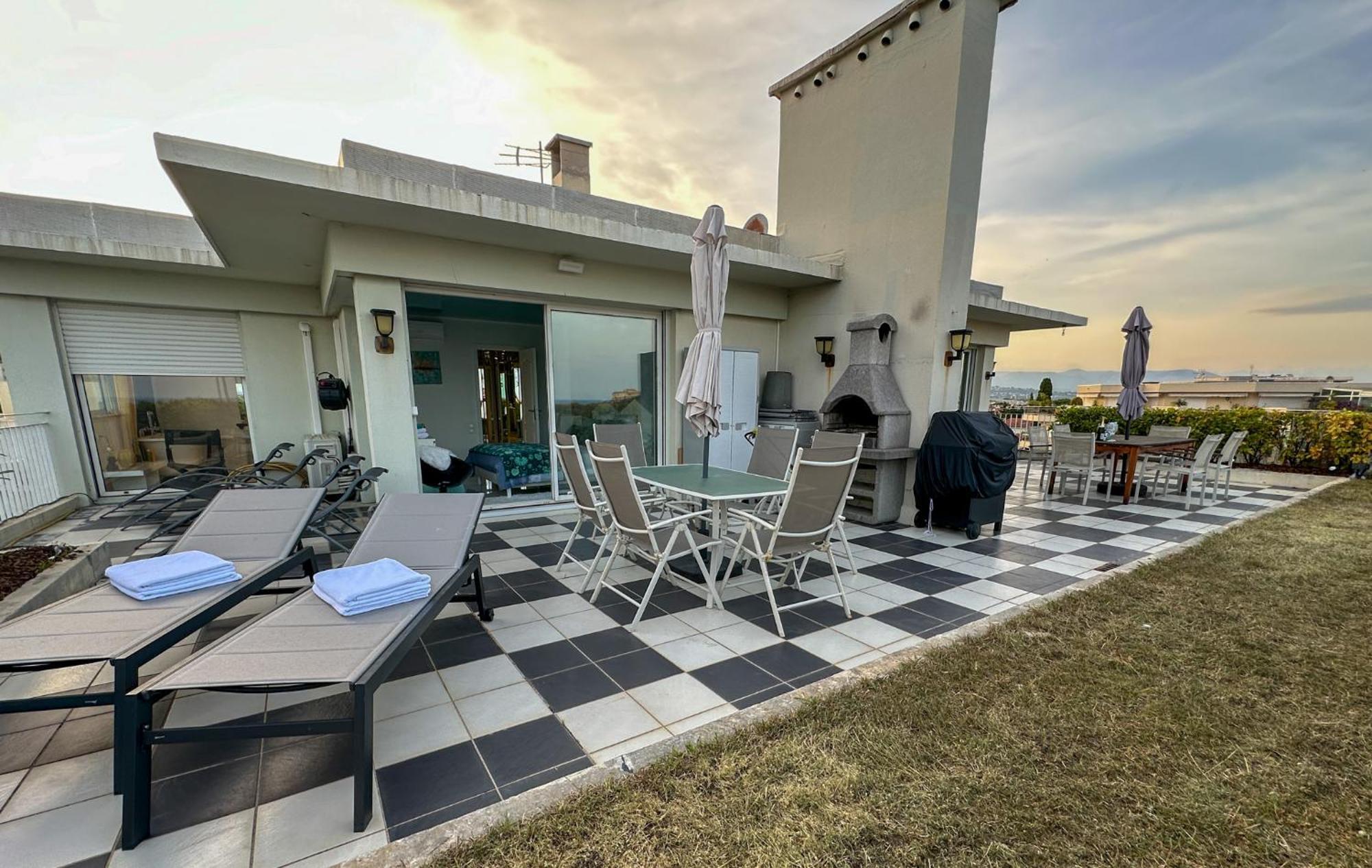 Rooftop, Sea View, Facing The Harbor, Near Center And Apartamento *