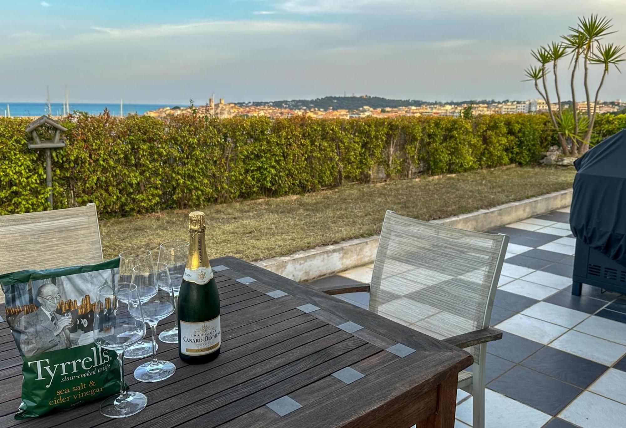 Apartamento Rooftop, Sea View, Facing The Harbor, Near Center And *