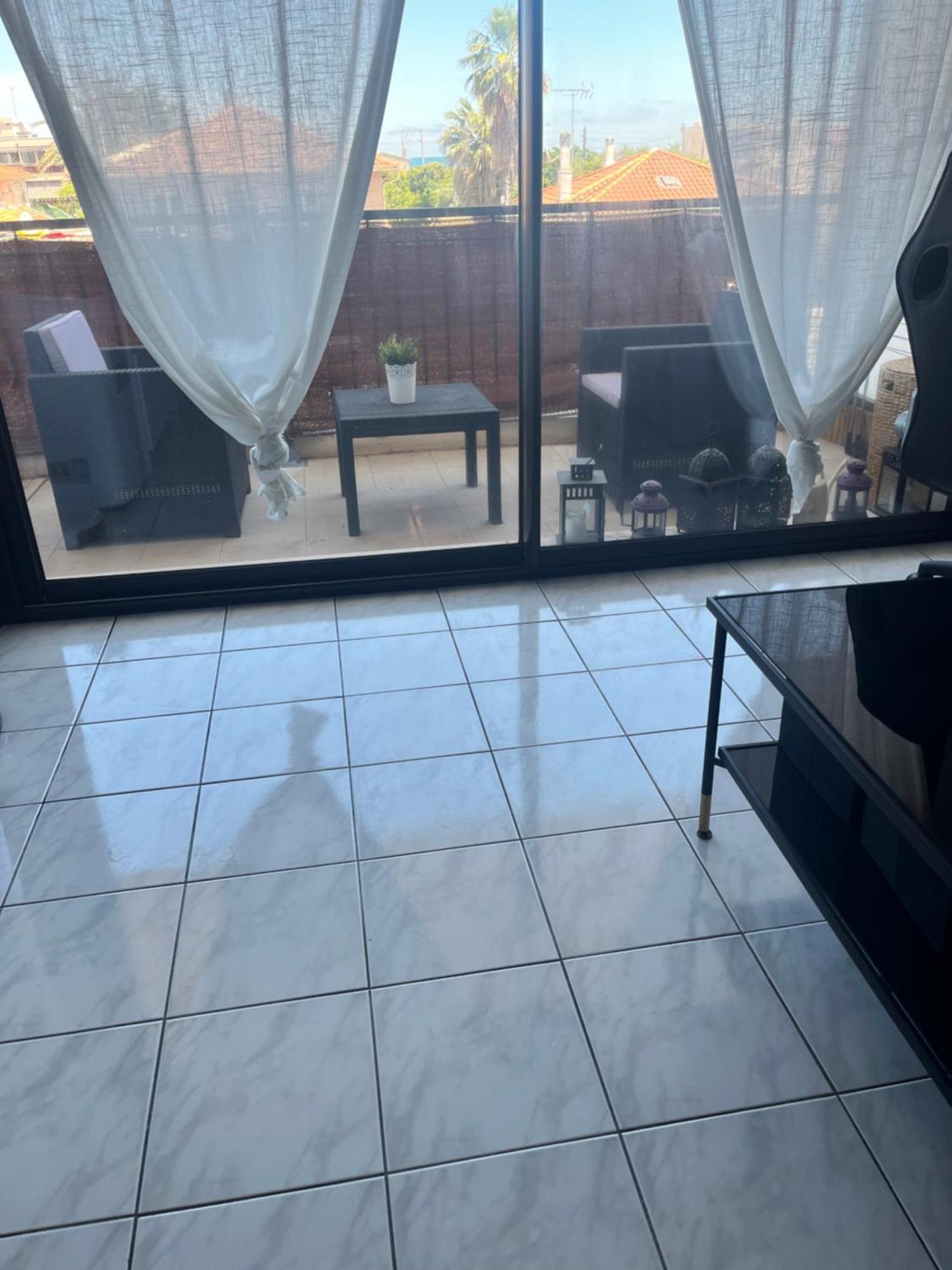 Apartment Agreable Salon,Chambre Privatif Devant La Mer Avec Parking Antibes
