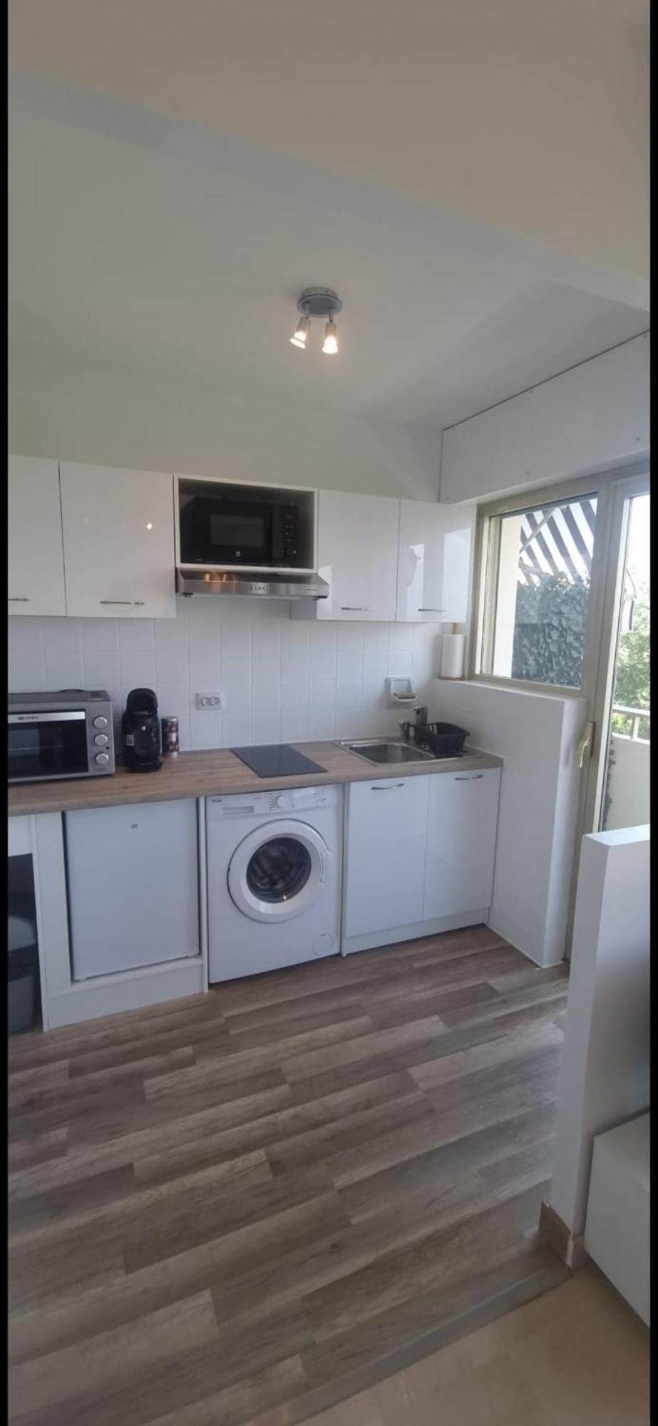 Beau Lumineux Apartment *