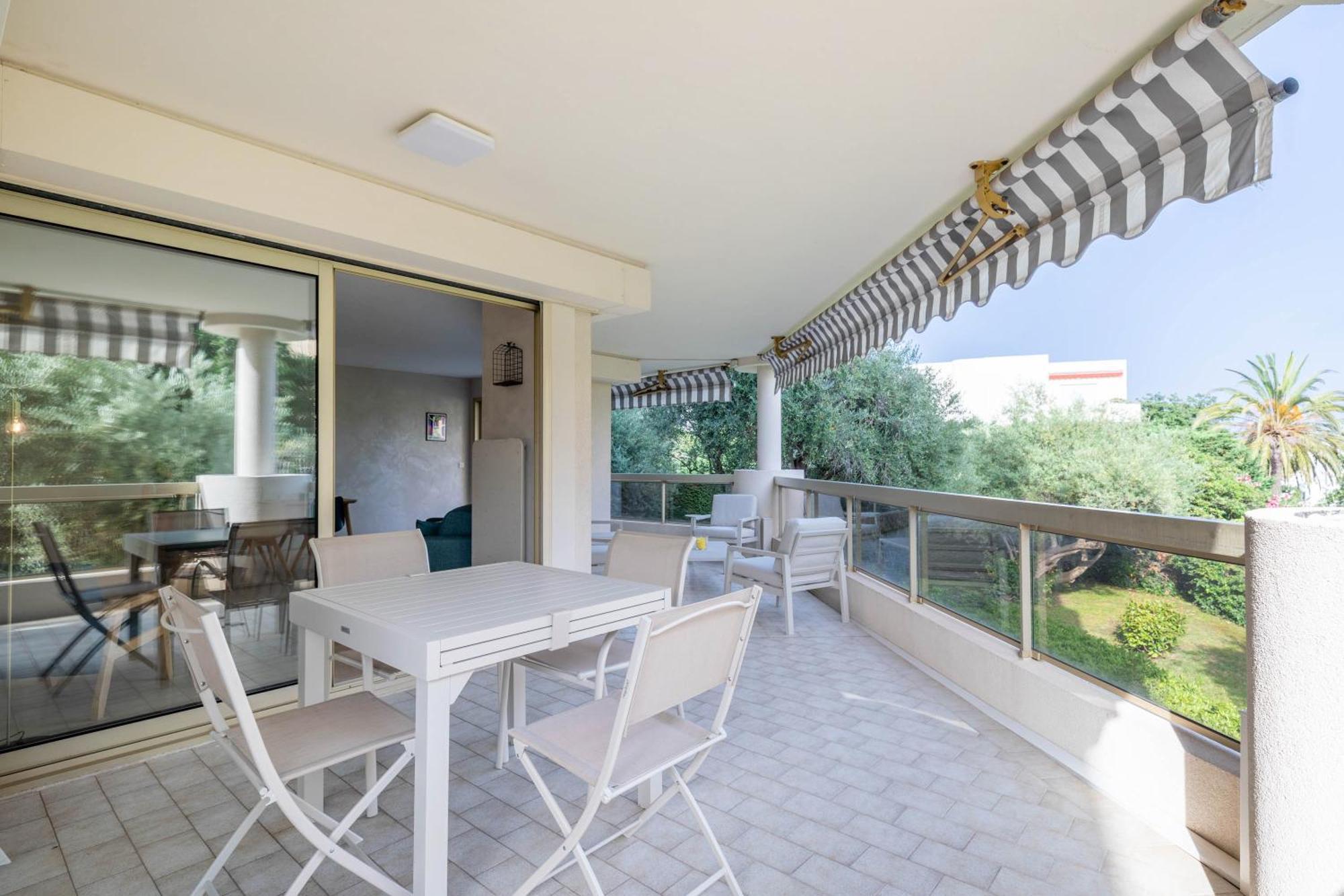Tanit Piscine, 6 Couchages, Parking Apartment Antibes