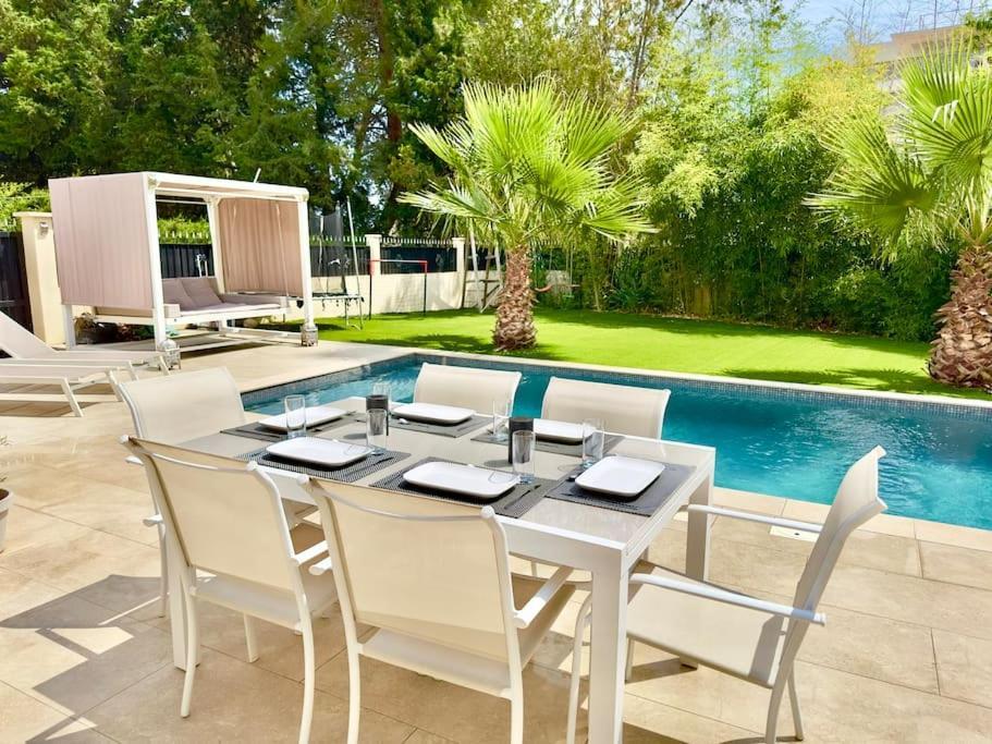Avec Piscine Privee A - Cote D'azur Villa Antibes
