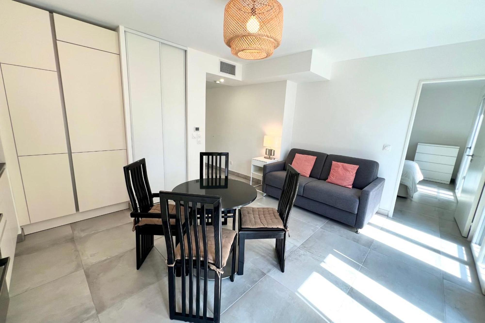 Apartamento Old - 4 Beds - Private Parking