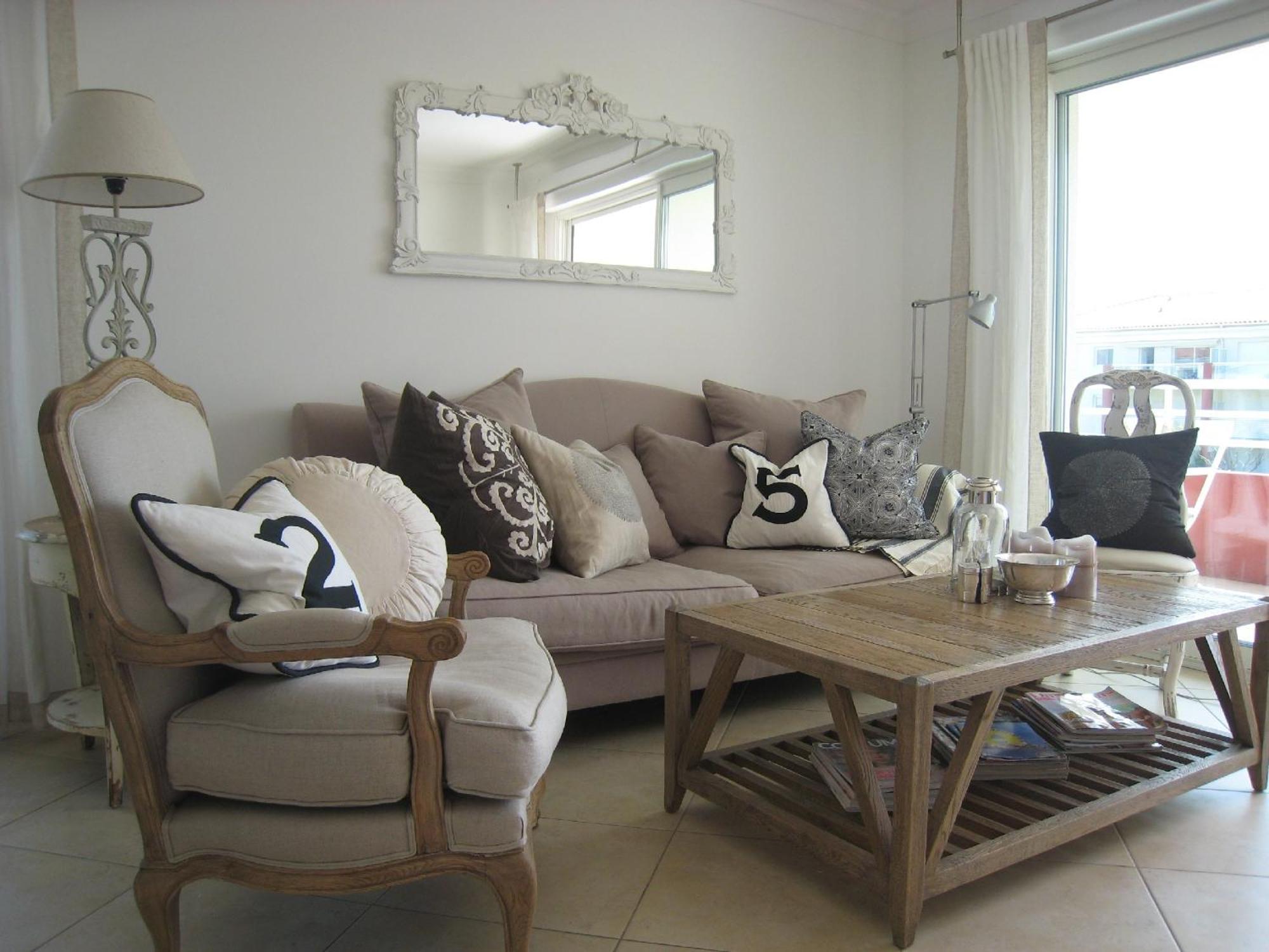 Beachside With Sea View Apartment Antibes