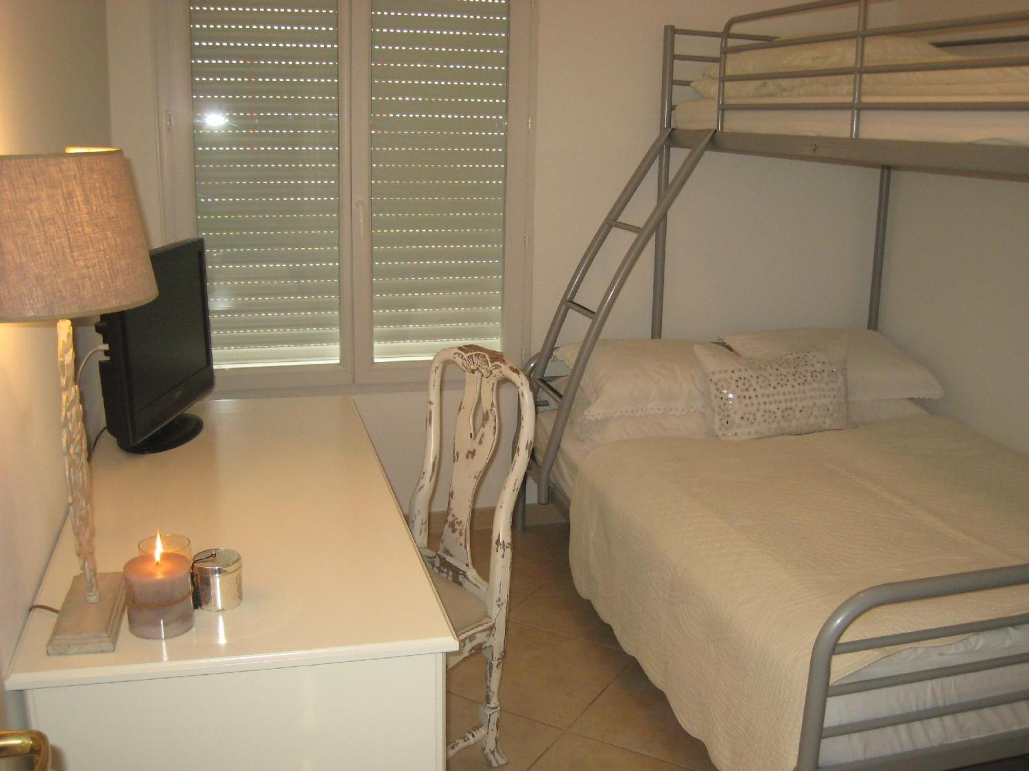Beachside With Sea View * Antibes