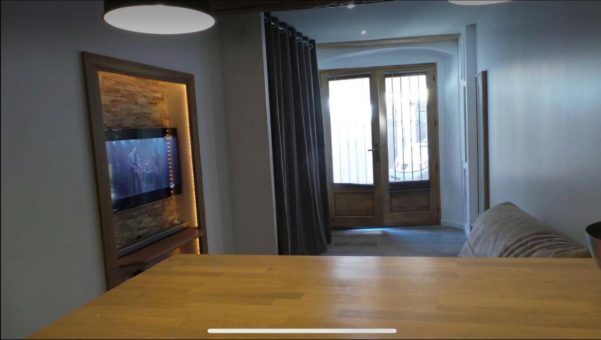 Avec Mezzanine Apartment