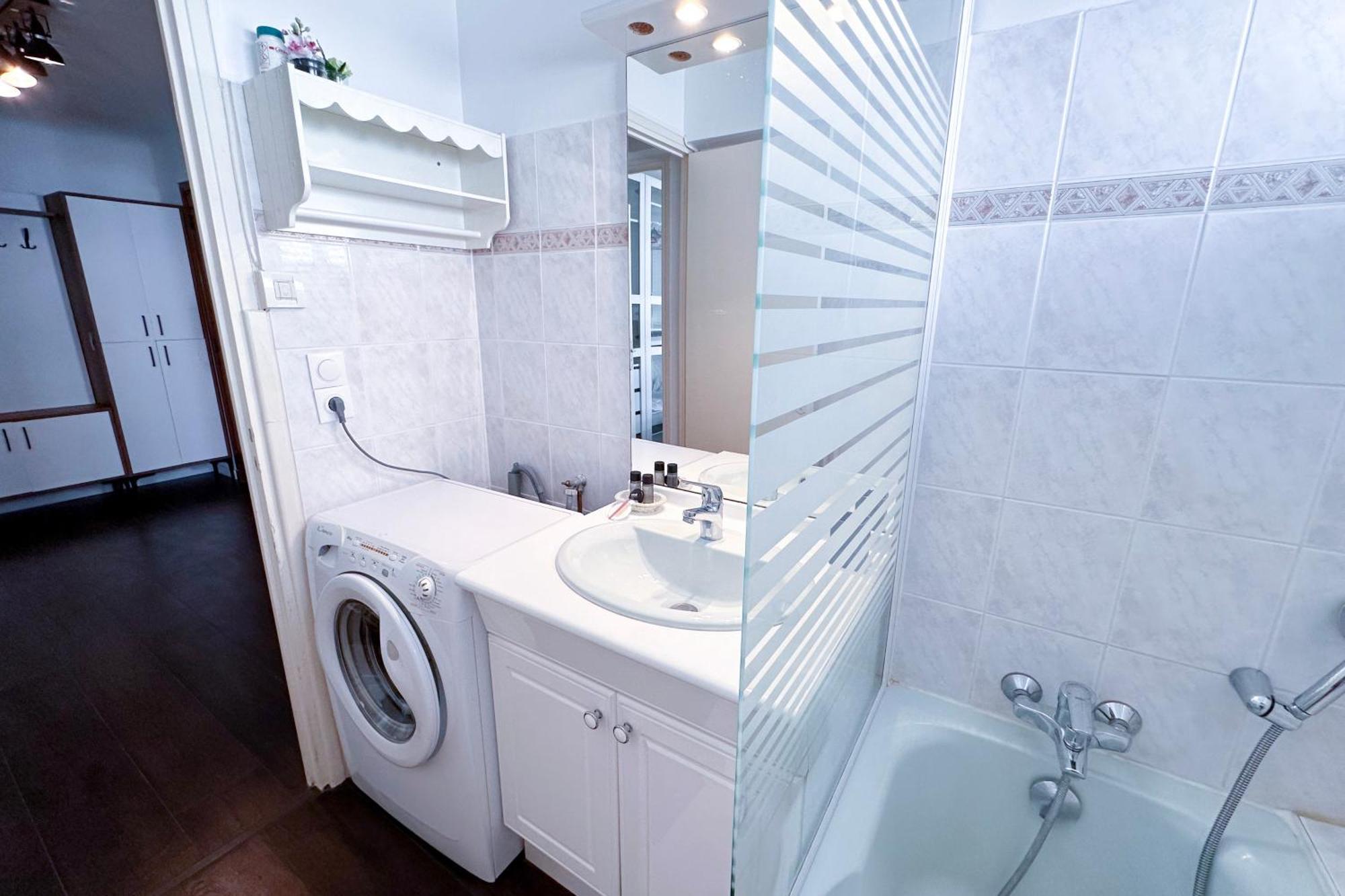 Apartment Poincare 4 - Lumineux, Renove, Et Calme A Juan Les Pins