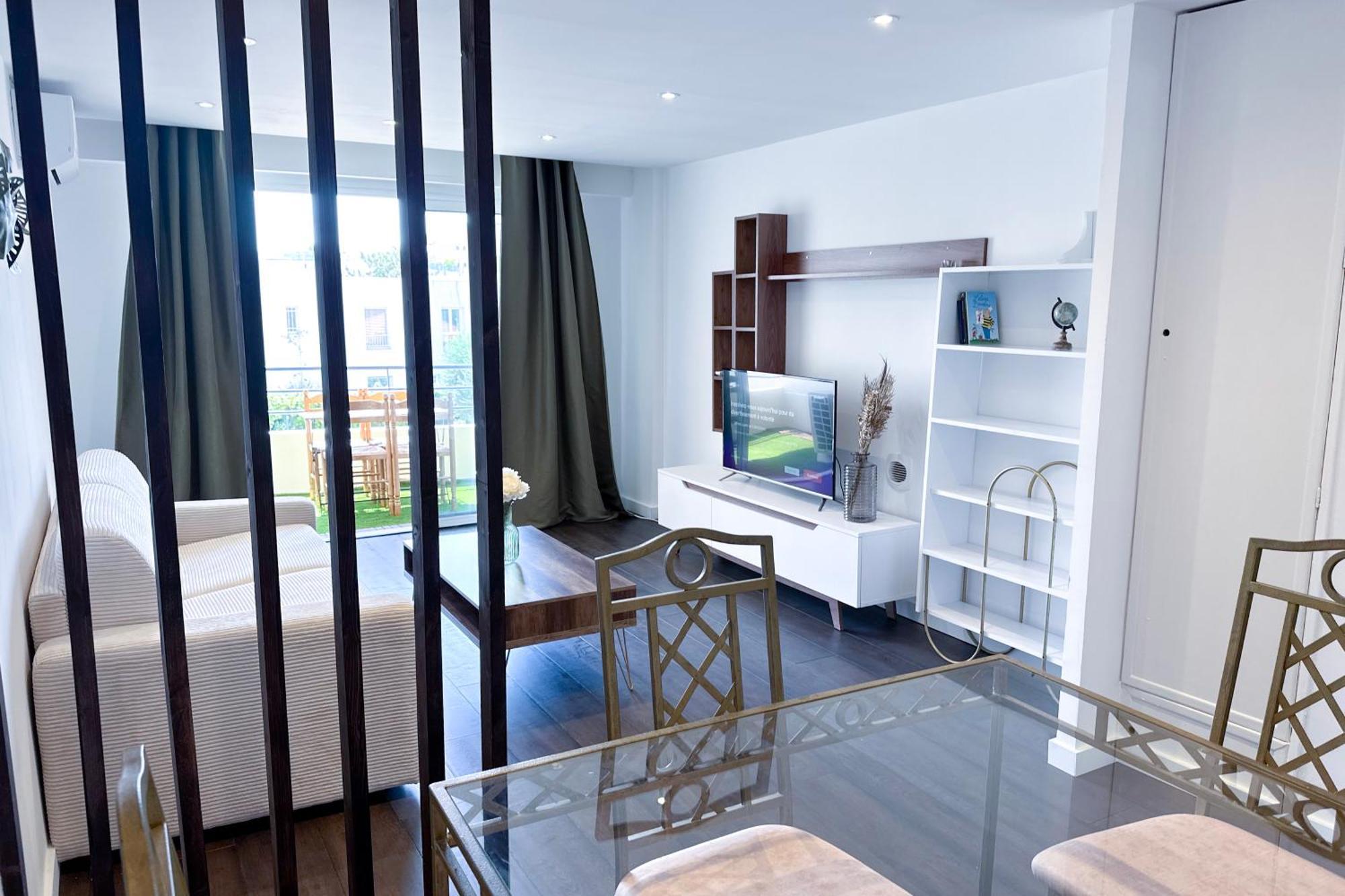 Poincare 4 - Lumineux, Renove, Et Calme A Juan Les Pins Apartment *